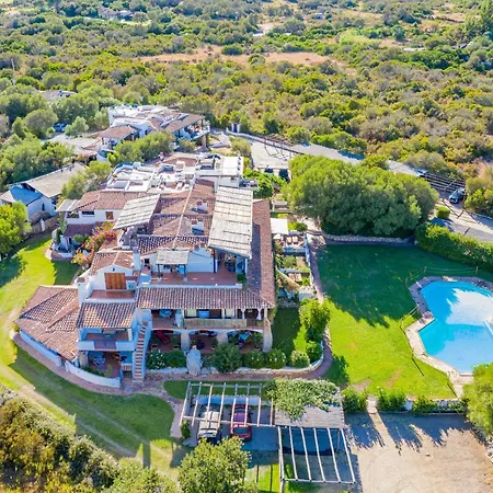Club Degli Artisti 2 Hébergement de vacances Olbia